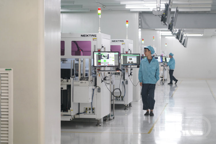 全球每20臺(tái)手機(jī)就有一臺(tái)渝北造 &ldquo;渝北速度&rdquo;搶占產(chǎn)業(yè)新賽道